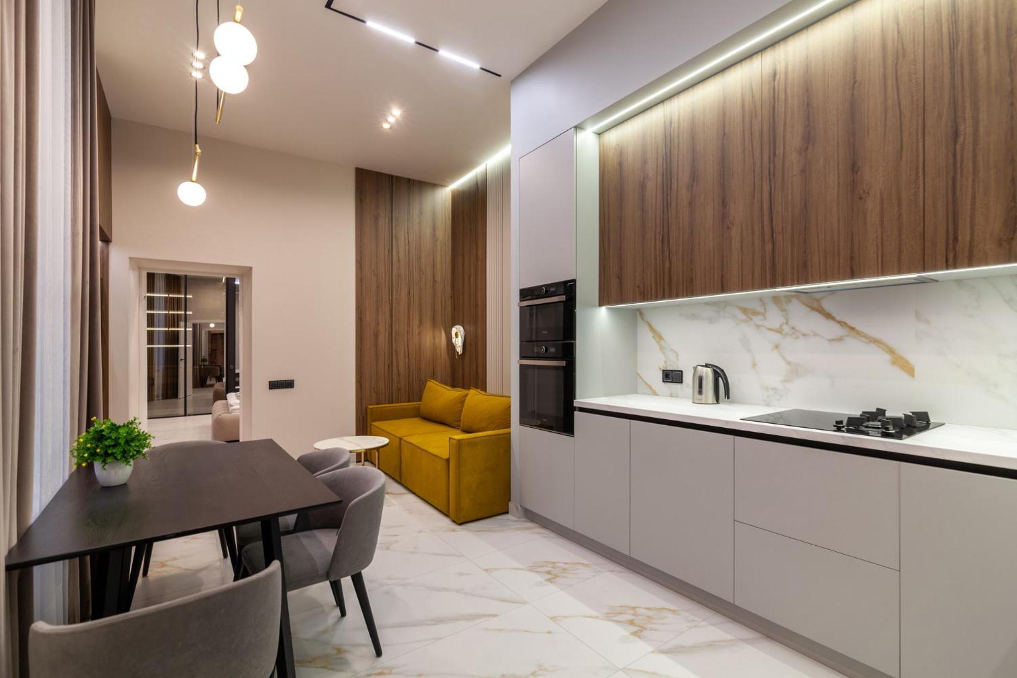 Leogrand Jacuzzi On Malaniuka 2 Leilighet Lviv Eksteriør bilde