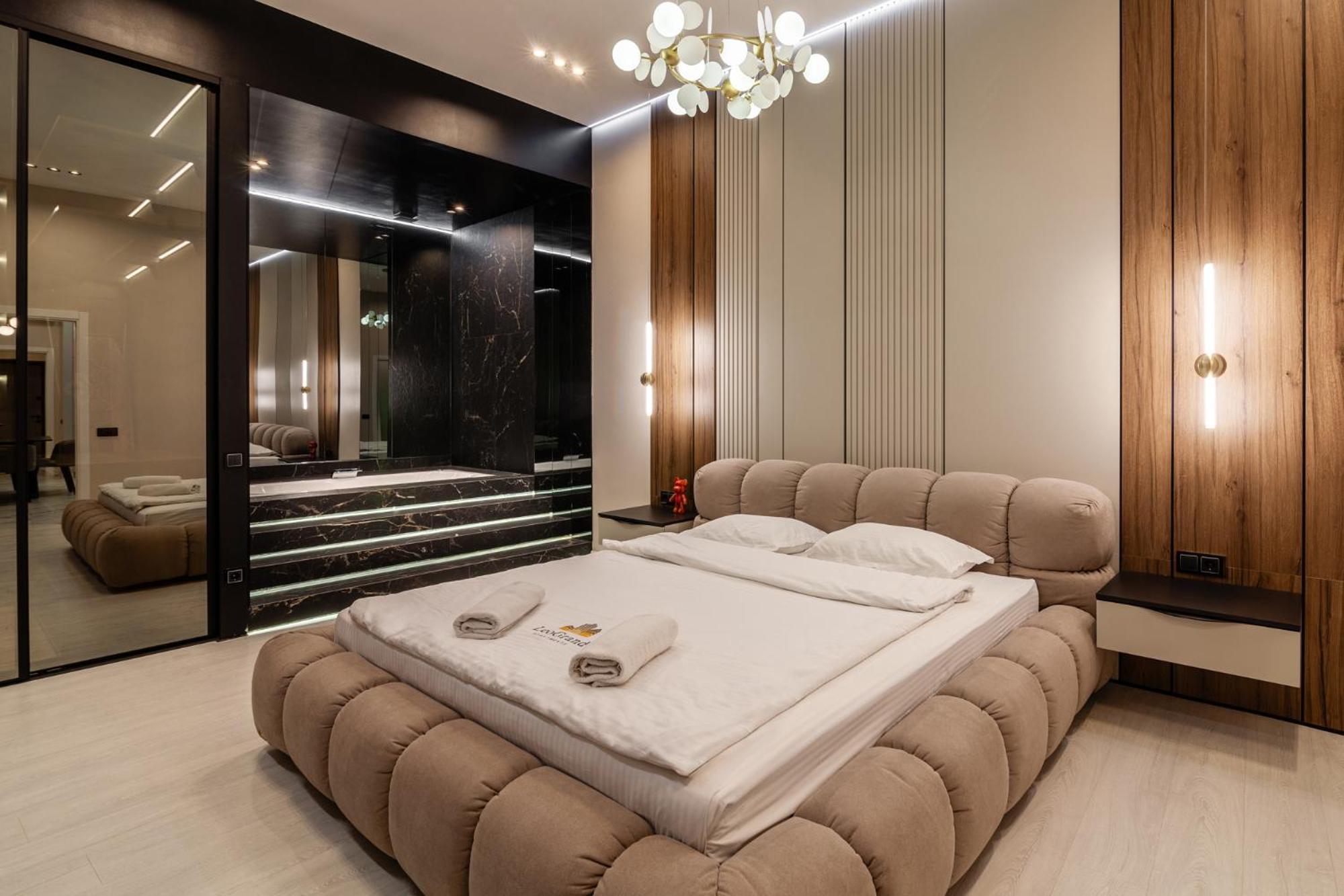 Leogrand Jacuzzi On Malaniuka 2 Leilighet Lviv Eksteriør bilde